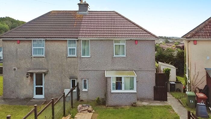 3 Bedroom Semi Detached House For Sale In Chard Road, Plymouth, PL5
