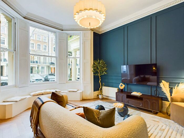 2 Bedroom Flat To Rent In Knightsbridge, SW3