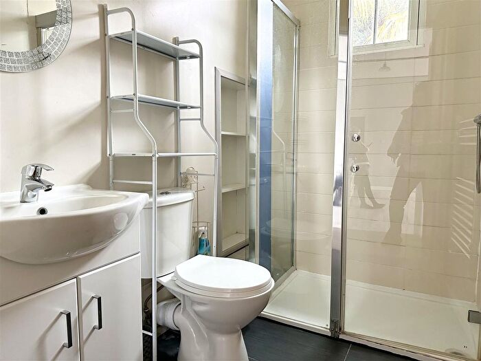 2 Bedroom Barn Conversion To Rent In Old Mill Lane, Uxbridge, UB8