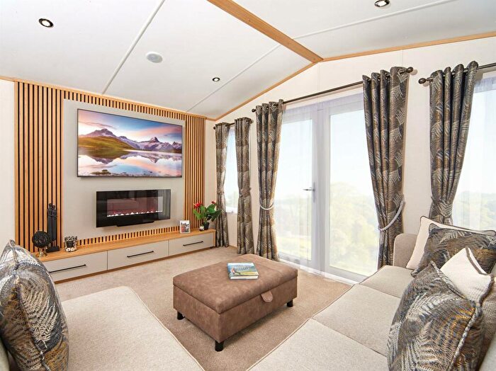 2 Bedroom Park Home For Sale In Ashbourne Heights Park, Highfields Farm, Ashbourne, DE6