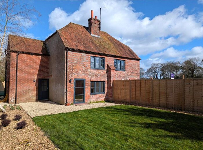 3 Bedroom Semi Detached House For Sale In Enborne Street, Enborne, Newbury, Berkshire, RG14