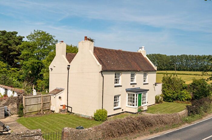 4 Bedroom Property For Sale In Lower Bognor Road, Lagness, PO20