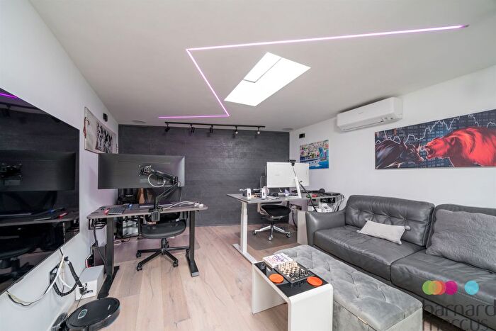 3 Bedroom Terraced House For Sale In Linden Road, London, N11