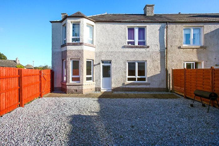 2 Bedroom Flat To Rent In Park Terrace, Newcraighall, Edinburgh, EH21