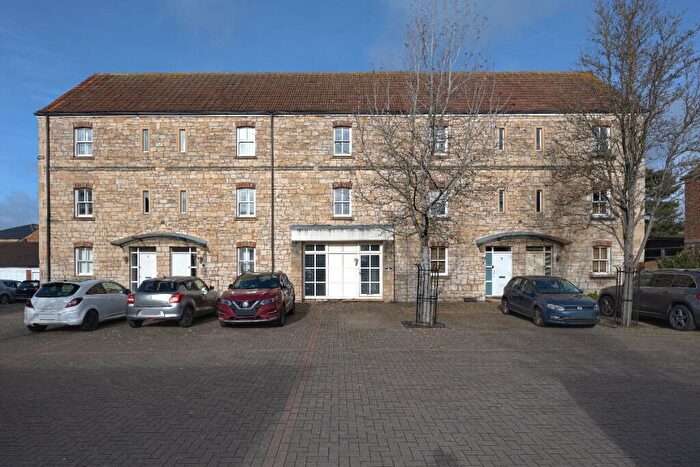4 Bedroom Town House For Sale In Taylors View, Trowbridge, BA14