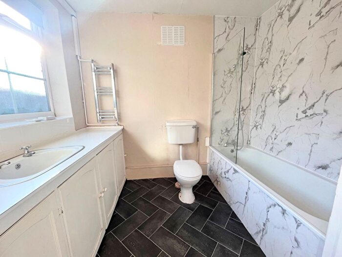 3 Bedroom Terraced House For Sale In High Street, Quarry Bank, Brierley Hill., DY5