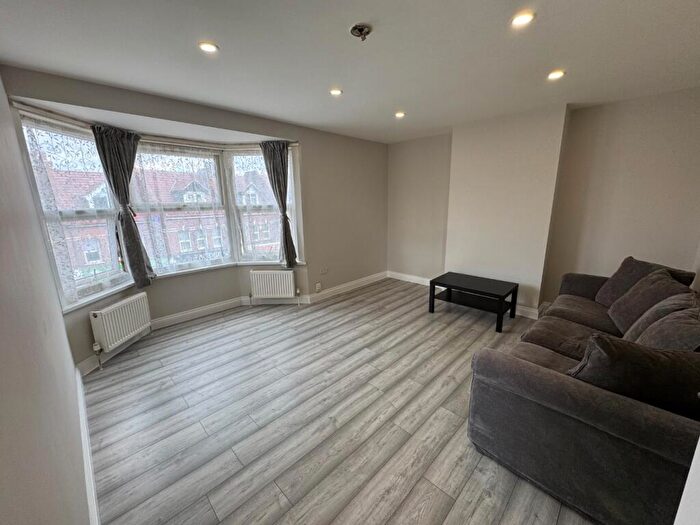 2 Bedroom Flat To Rent In High Road, Wembley, HA0