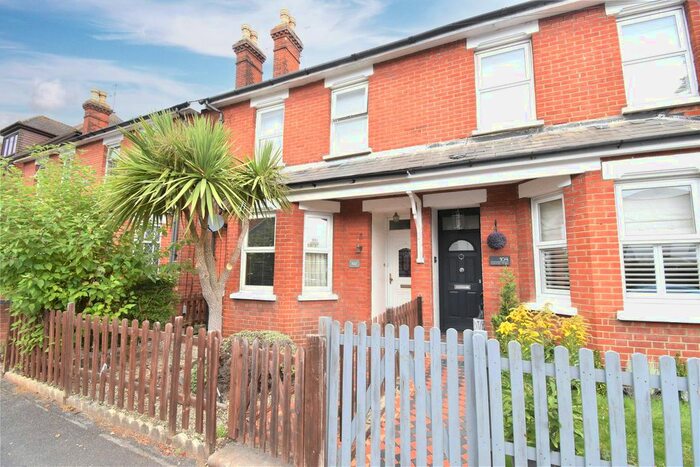 3 Bedroom Semi-Detached House To Rent In Queens Road, Farnborough, Hampshire, GU14