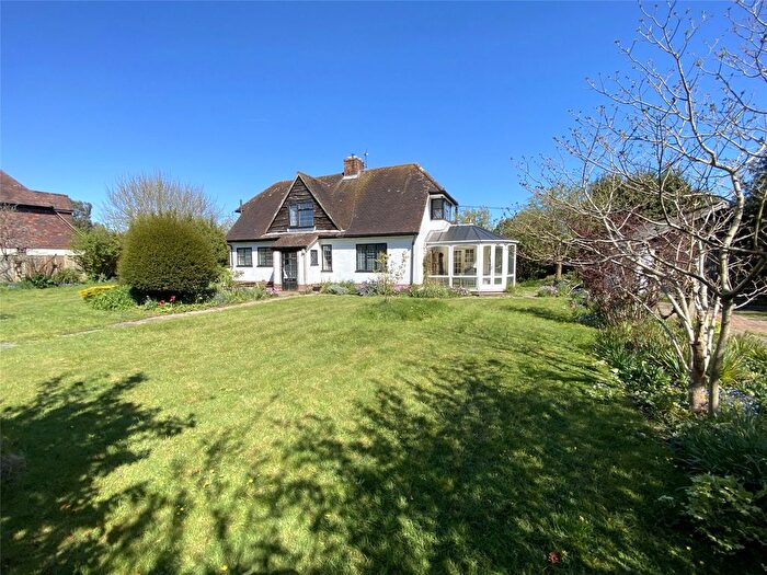 3 Bedroom Detached House For Sale In Brook Avenue, Bosham, Chichester, West Sussex, PO18