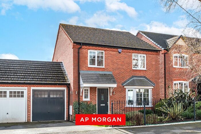 4 Bedroom Detached House For Sale In Caban Close, Birmingham, West Midlands, B31