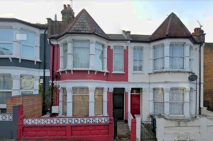 2 Bedroom Flat To Rent In Mount Pleasant Road, London, N17