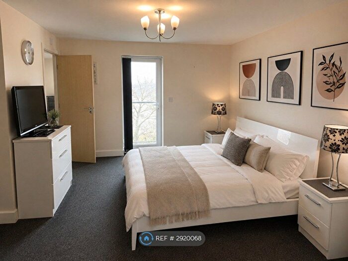 2 Bedroom Flat To Rent In Lostock Lane, Lostock, Bolton, BL6
