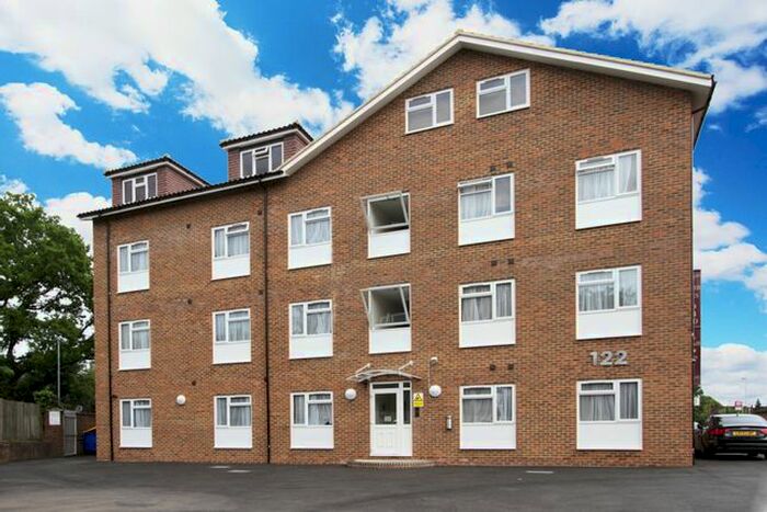 1 Bedroom Flat To Rent In Bunns Lane, Mill Hill, London, NW7