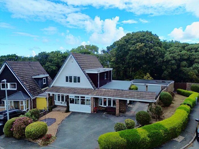 4 Bedroom Detached House For Sale In Ffordd Uchaf, Upper Colwyn Bay, LL28