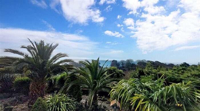 3 Bedroom Detached Bungalow For Sale In Undercliff Gardens, Ventnor, Isle Of Wight, PO38