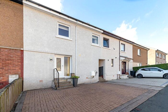 2 Bedroom Terraced House For Sale In Kelvin Road, Milngavie, Glasgow, East Dunbartonshire, G62