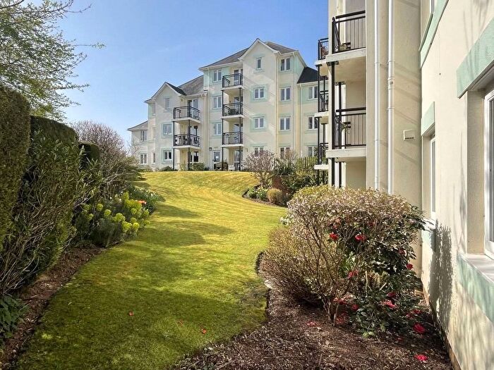 2 Bedroom Flat For Sale In Charlwood Court, St Marychurch, TQ1