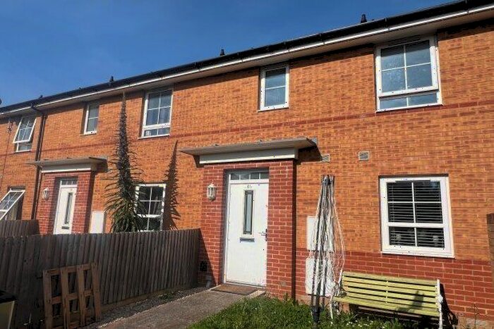 2 Bedroom Property To Rent In Albert Way, East Cowes, PO32