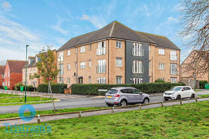 2 Bedroom Apartment For Sale In Chalfont Drive, Nottingham, NG8