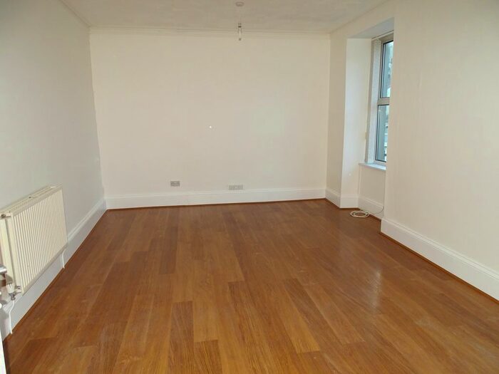 3 Bedroom Maisonette To Rent In Flat, - Mona Street, Amlwch, Gwynedd, LL68