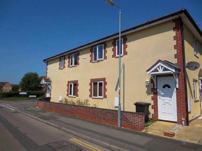 1 Bedroom Flat To Rent In Brookside, May Close, SN2