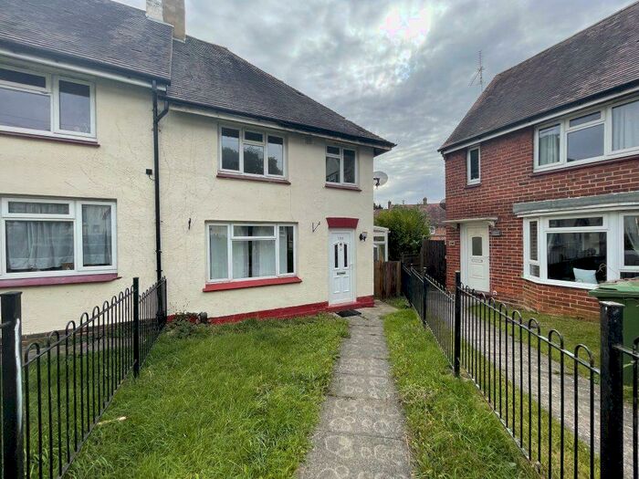 3 Bedroom Terraced House To Rent In Jubilee Crescent, Wellingborough, NN8