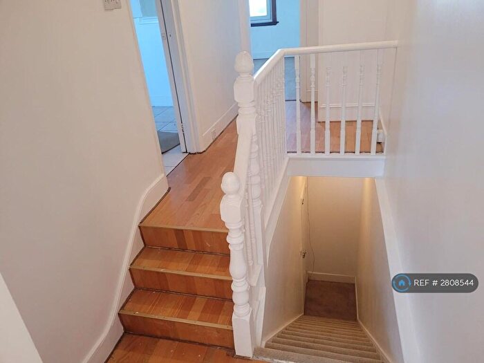 1 Bedroom Flat To Rent In Hither Green Lane, London, SE13