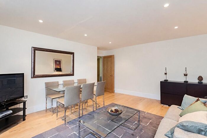 2 Bedroom Flat To Rent In Hyde Park Street, Hyde Park, London, W2
