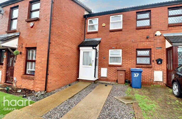 2 Bedroom Terraced House To Rent In Fanns Rise, Kent, Essex, RM19