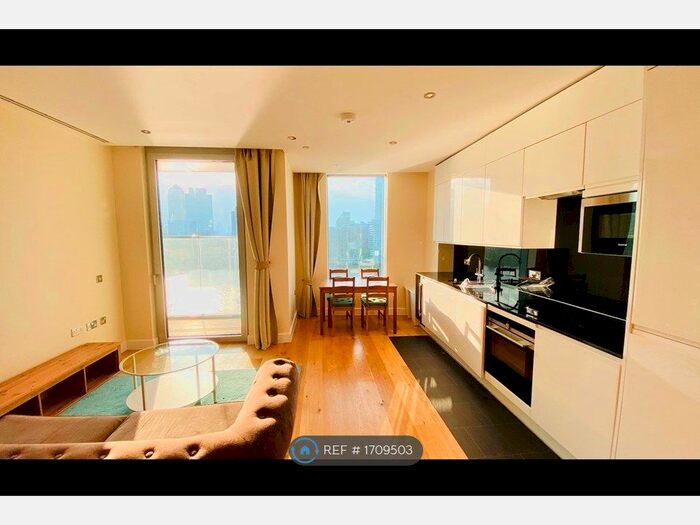 Studio To Rent In Waterview Drive, London, SE10