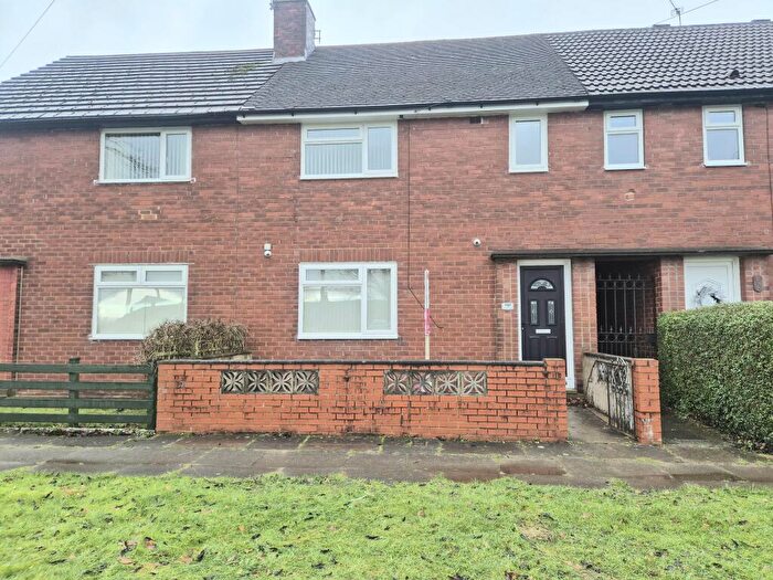 3 Bedroom House To Rent In Cousin Lane, Halifax, HX2