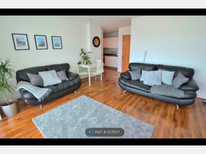 2 Bedroom Flat To Rent In Princes Parade, Liverpool, L3