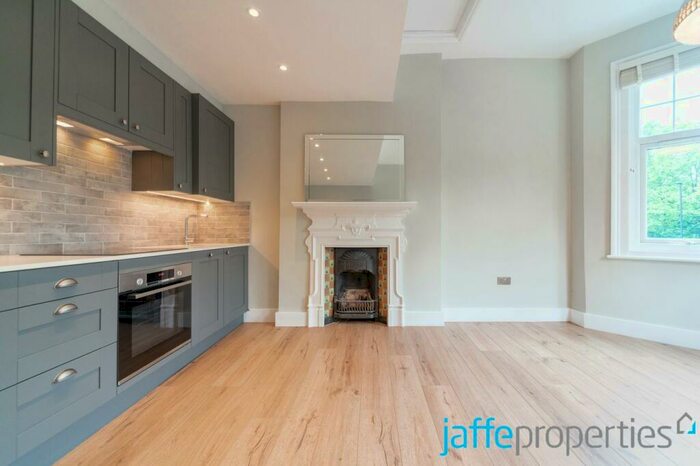 2 Bedroom Apartment To Rent In Westbere Road, London, NW2