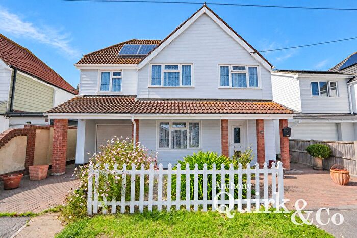 3 Bedroom Detached House For Sale In Northfalls Road, Canvey Island, SS8