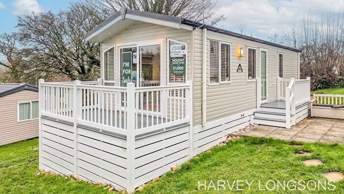 2 Bedroom Park Home For Sale In Axminster Road, Charmouth, DT6