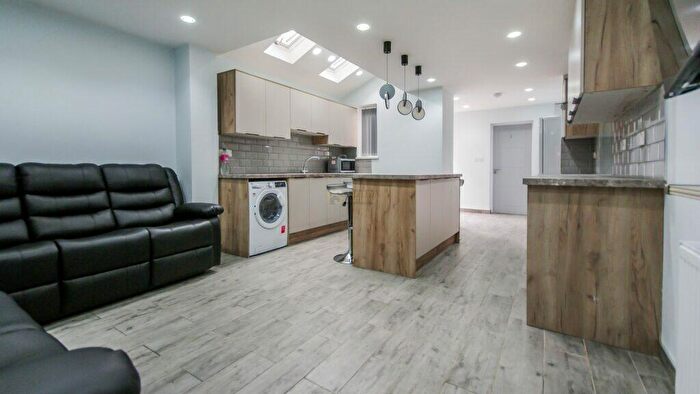 6 Bedroom Property To Rent In Hubert Road, Selly Oak, Birmingham, B29