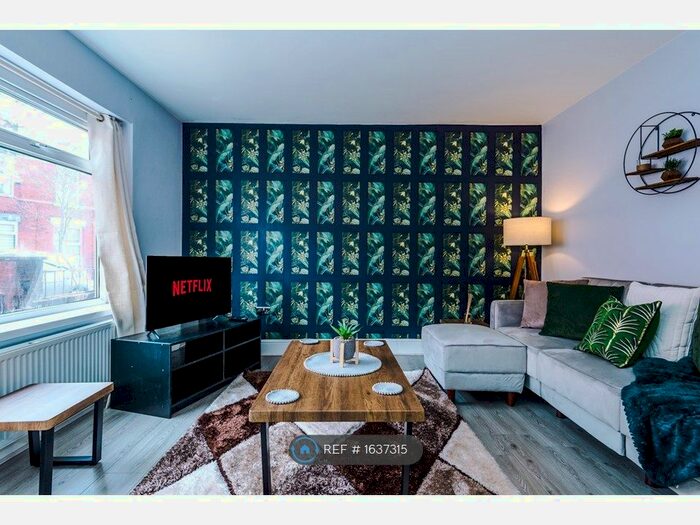 3 Bedroom Semi-Detached House To Rent In Holtby Street, Manchester, M9