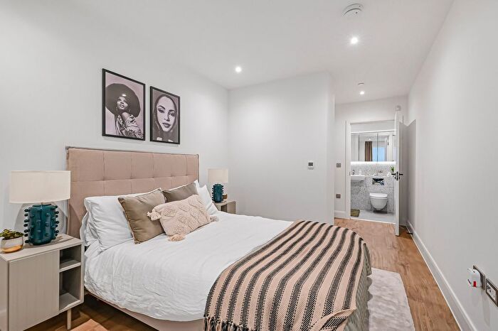 2 Bedroom Flat To Rent In Sanday Drive, Colindale, NW9