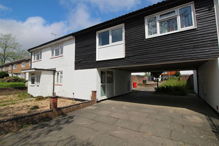 1 Bedroom Property To Rent In Lamberhurst Walk, Crawley, West Sussex., RH10