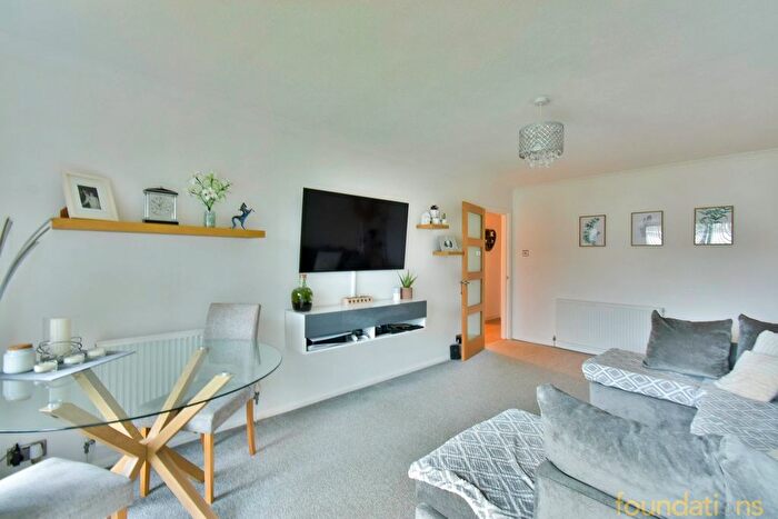 2 Bedroom Flat For Sale In Collington Lane East, Bexhill-On-Sea, TN39