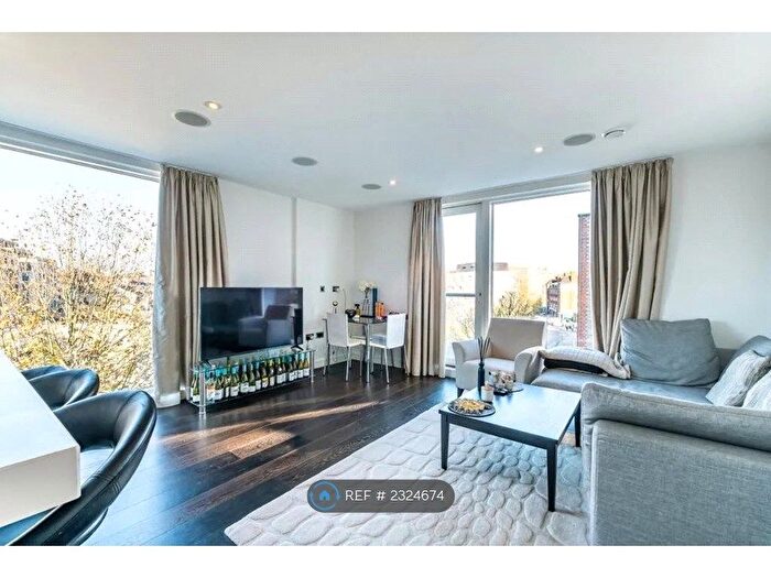 2 Bedroom Flat To Rent In Dickens Yard, London, W5