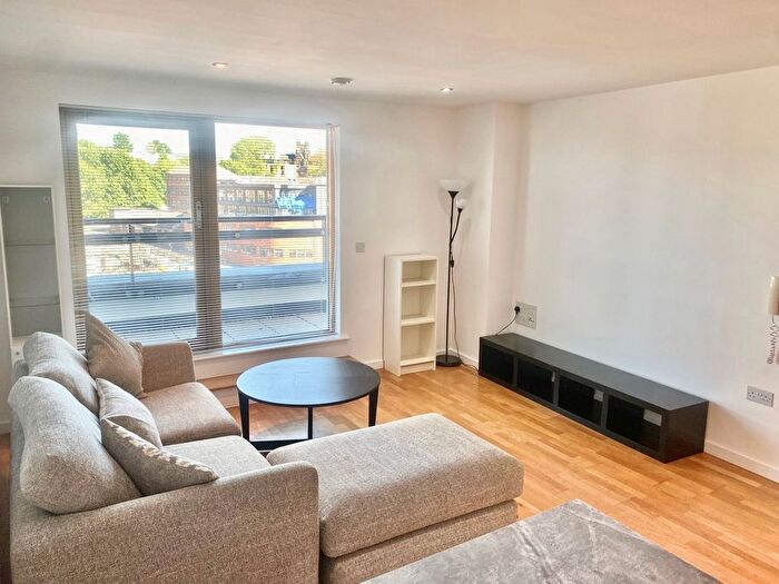 2 Bedroom Flat To Rent In Marsh Lane, Leeds, LS9