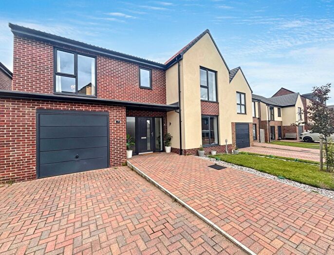 4 Bedroom Detached House For Sale In Barn Close, Choppington, NE62
