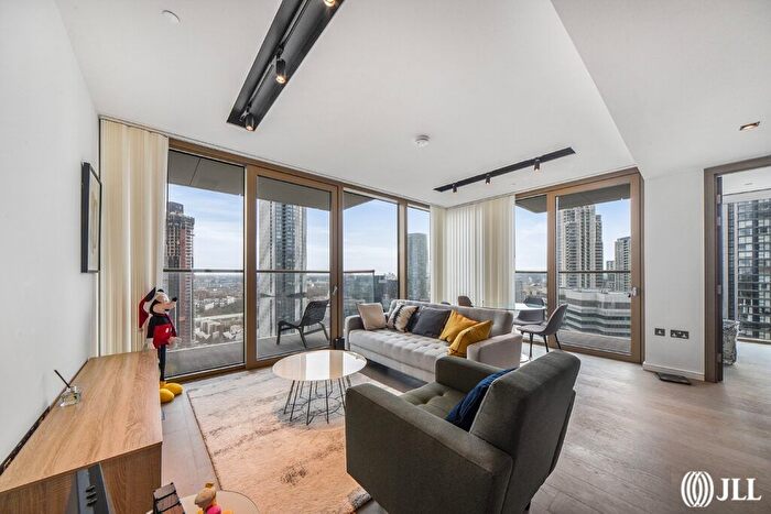 2 Bedroom Flat To Rent In Park Drive, Canary Wharf, E14