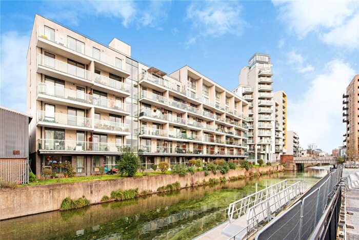 2 Bedroom Apartment To Rent In Ursula Gould Way, E14