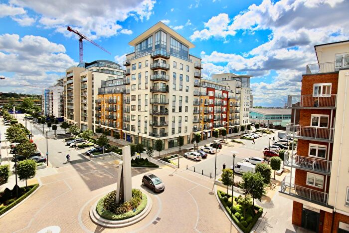 2 Bedroom Flat To Rent In Heritage Avenue, London, NW9