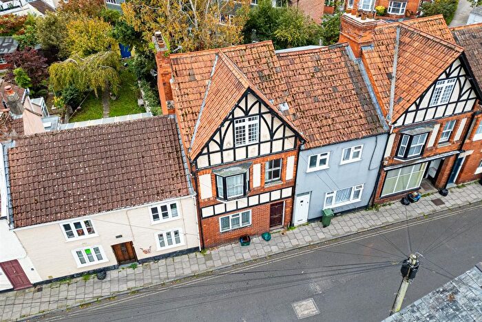 3 Bedroom Terraced House For Sale In Benedict Street, Glastonbury, BA6