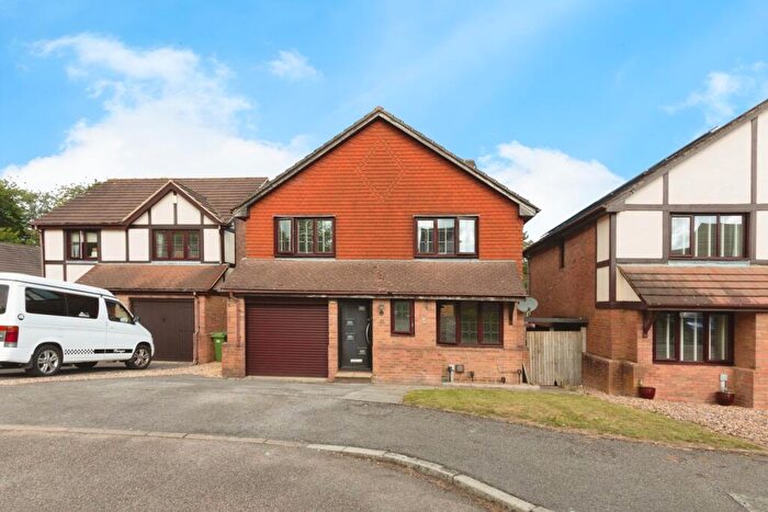 5 Bedroom Detached House For Sale In Heritage Park, Basingstoke, Hampshire, RG22