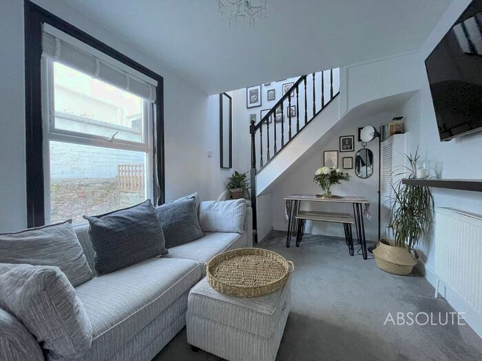 1 Bedroom Semi-Detached House To Rent In Kenwyn Road, Torquay, TQ1