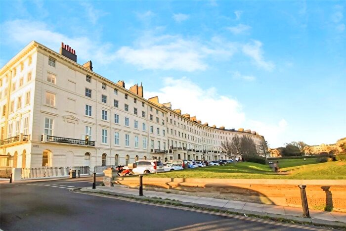1 Bedroom Flat To Rent In Adelaide Crescent, Hove, East Sussex, BN3